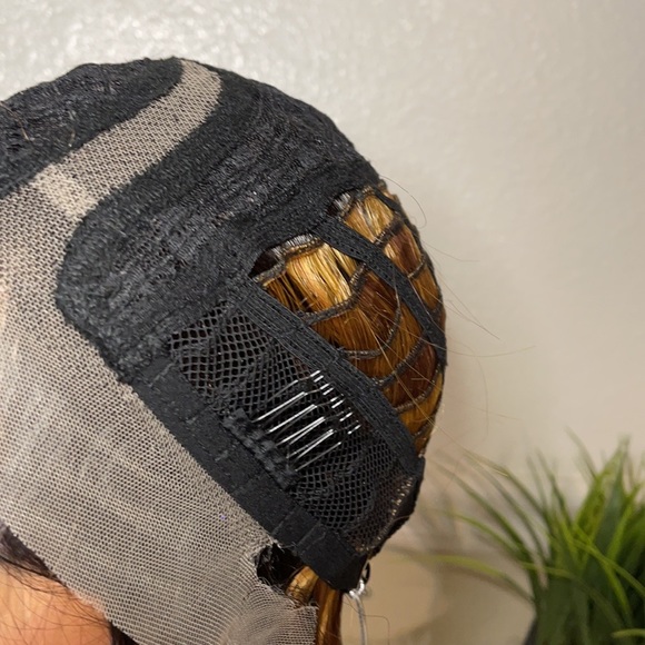 Truwig  HD Swiss Transparent Lace Front Wig - Picture 10 of 11